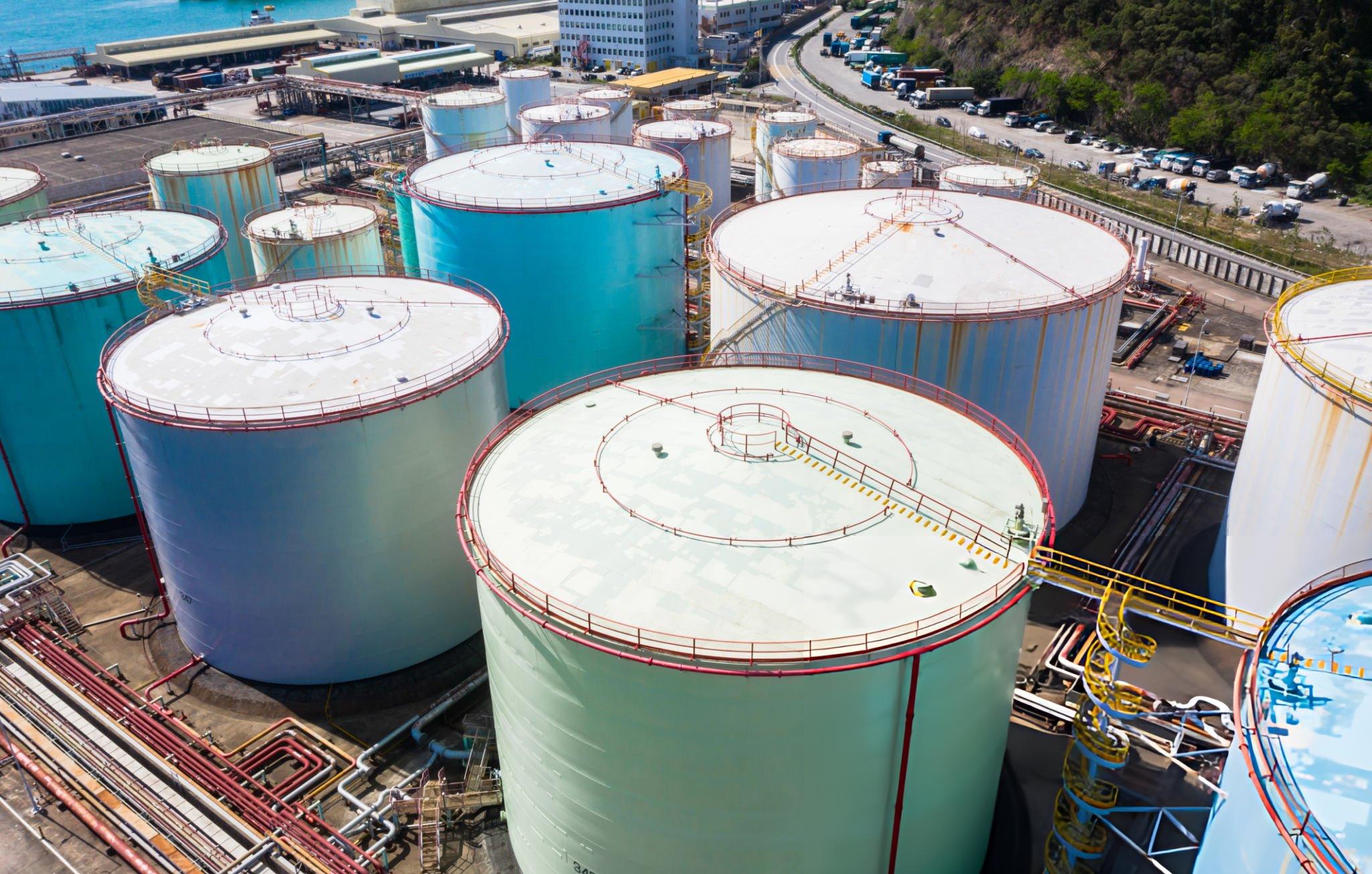 Energy storage tanks and terminal infrastructure